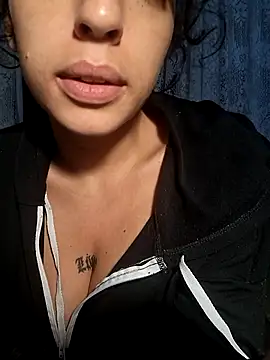 Sweet-diamondxxx online show from April 15, 10:43 am