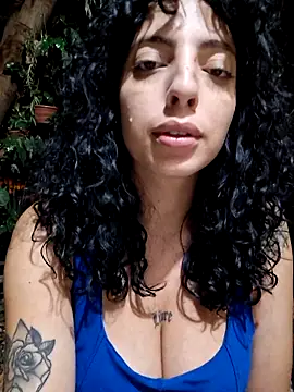 Snapshot of Sweet-diamondxxx chatting on November 1, 2:29 am Sweet-diamondxxx online show from November 1, 2:29 am