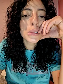 Snapshot of Sweet-diamondxxx chatting on October 23, 5:33 pm Sweet-diamondxxx online show from October 23, 5:33 pm