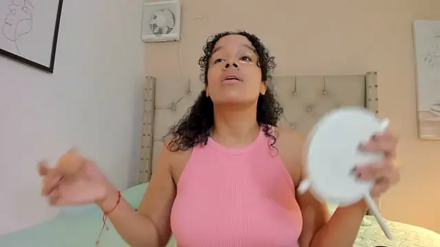 vanesasexyhot21 online show from March 29, 2:13 am