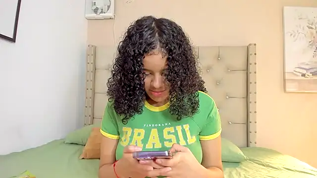 vanesasexyhot21 online show from April 9, 2:13 am