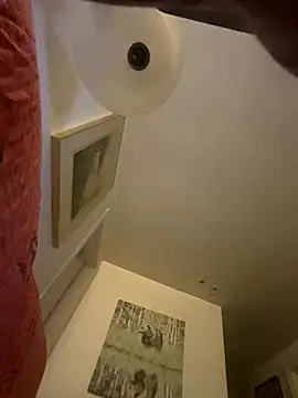 kikiwonderbar online show from December 17, 5:12 am