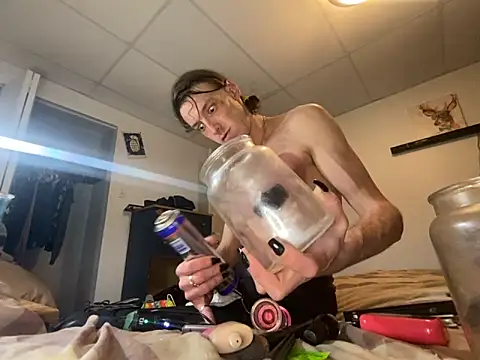 kikiwonderbar online show from April 5, 3:02 am