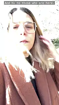 EmyLana online show from March 11, 7:35 am