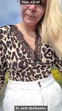 EmyLana online show from April 26, 7:38 am
