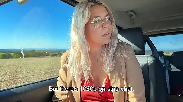 Snapshot of EmyLana chatting on October 5, 8:38 am EmyLana online show from October 5, 8:38 am