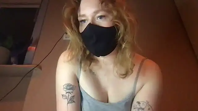Snapshot of DirtyAlexIs chatting on January 9, 12:46 am DirtyAlexIs online show from January 9, 12:46 am