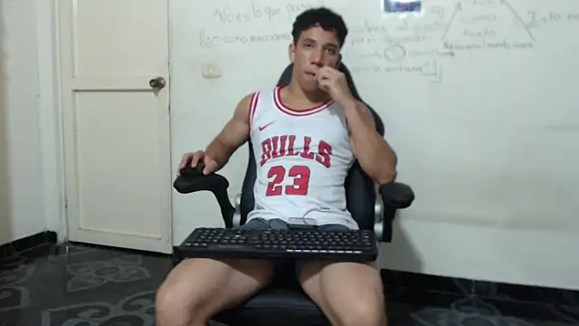 ethan noir online show from February 1, 8:45 am