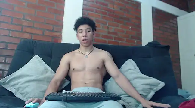 ethan noir online show from February 1, 7:34 pm