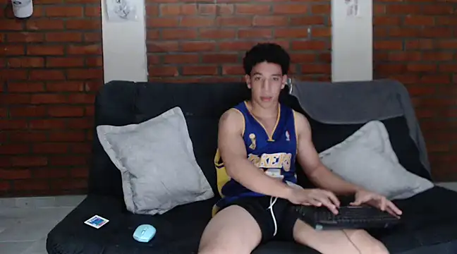 ethan noir online show from December 23, 11:17 pm