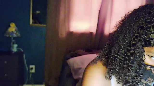 CurlyNony online show from March 13, 6:01 pm