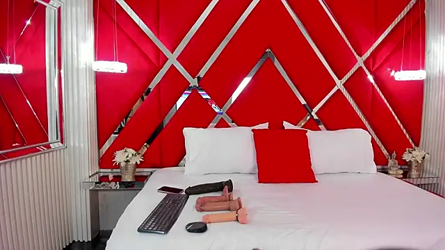 SusanCouper online show from November 24, 10:43 pm