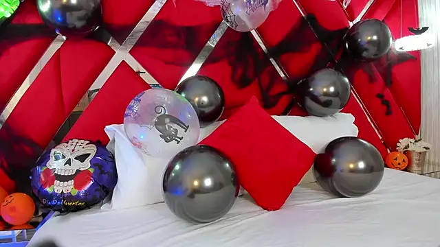 SusanCouper online show from October 27, 10:44 pm