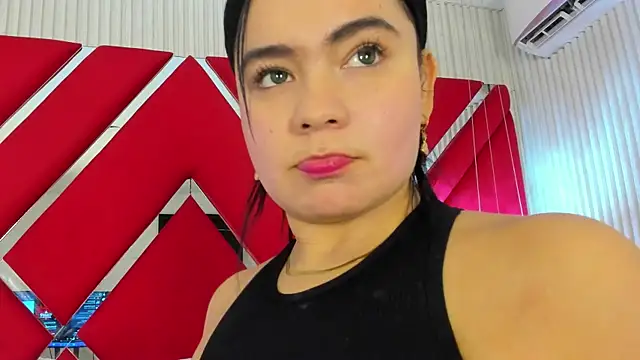 SusanCouper online show from April 6, 10:22 pm