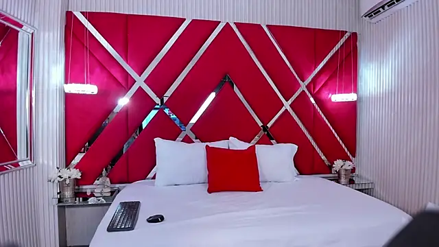 SusanCouper online show from November 10, 10:37 pm