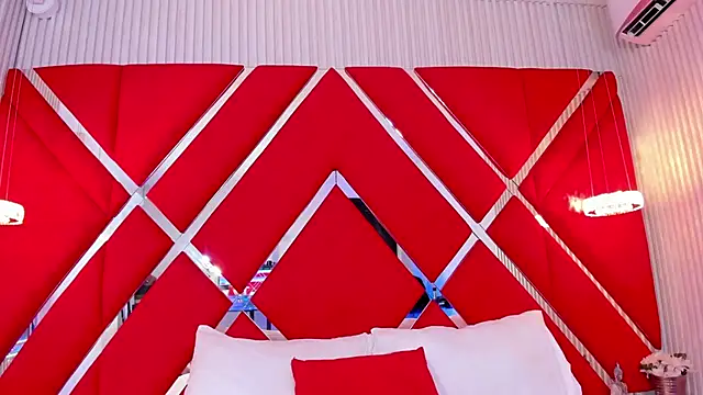 SusanCouper online show from March 26, 10:40 pm