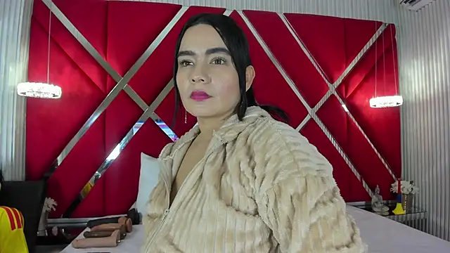 Snapshot of SusanCouper chatting on June 20, 10:26 pm SusanCouper online show from June 20, 10:26 pm