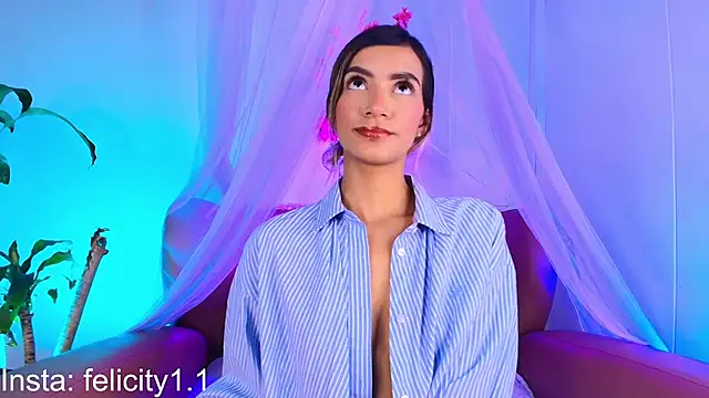 Snapshot of _Felicity_1 chatting on July 6, 1:29 pm Felicity 1 online show from July 6, 1:29 pm