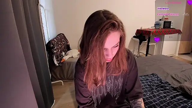 Natural pussy online show from April 14, 7:46 am