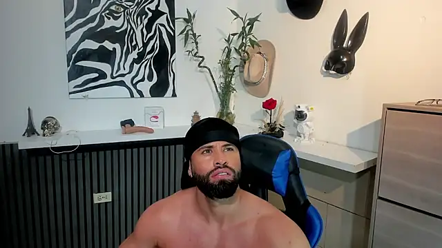 Daemon21 online show from February 6, 9:00 pm