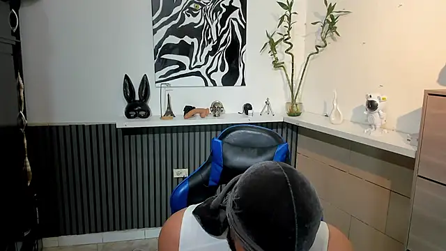 Daemon21 online show from November 11, 11:53 pm