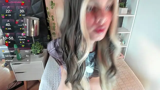 amapola hs online show from April 10, 9:55 pm