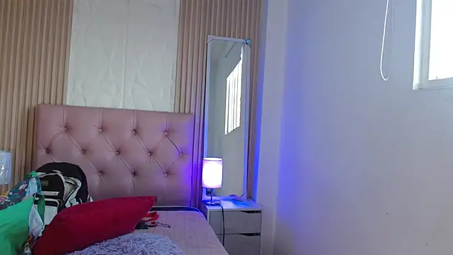 amapola hs online show from March 2, 10:17 pm