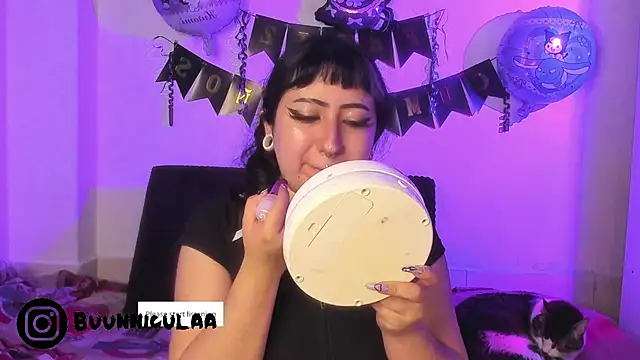 larissa01  online show from January 16, 10:03 pm