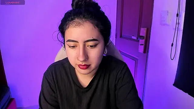 larissa01  online show from September 28, 3:35 am