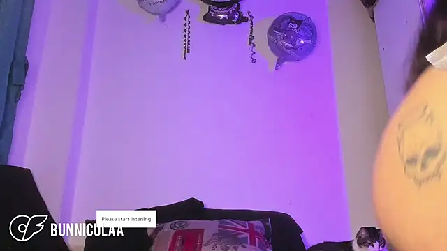 larissa01  online show from February 12, 4:18 pm