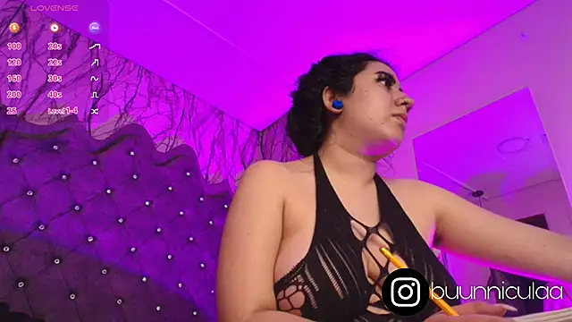 larissa01  online show from September 25, 4:07 am