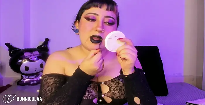 larissa01  online show from April 16, 10:12 pm