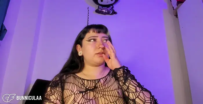 larissa01  online show from March 14, 8:04 pm