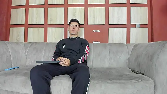 hot day online show from March 11, 1:16 am