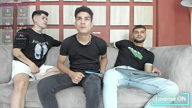 hot day online show from March 7, 1:42 am