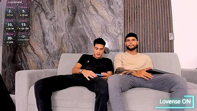 hot day online show from March 5, 1:21 am