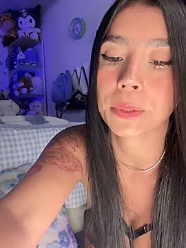 -Loren- online show from April 8, 10:50 am