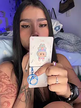 -Loren- online show from April 25, 11:35 am