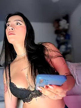 -Loren- online show from January 7, 11:37 am