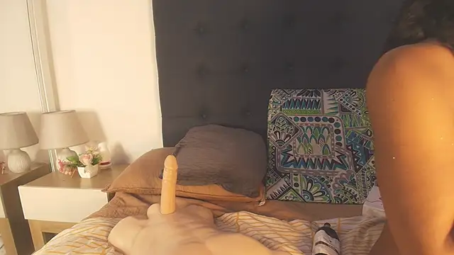 Evelonga 707 online show from March 17, 7:06 pm