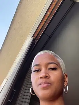 Snapshot of Julieta_cooper1 chatting on March 2, 4:47 pm Julieta cooper1 online show from March 2, 4:47 pm