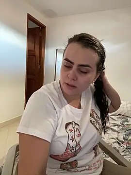 Im Amelia online show from March 16, 9:50 pm