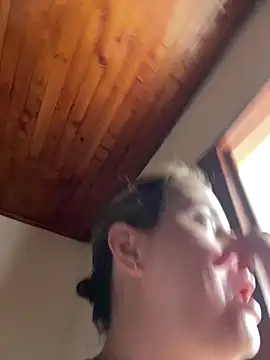 Im Amelia online show from March 6, 2:34 pm