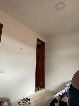 Im Amelia online show from February 6, 1:40 pm