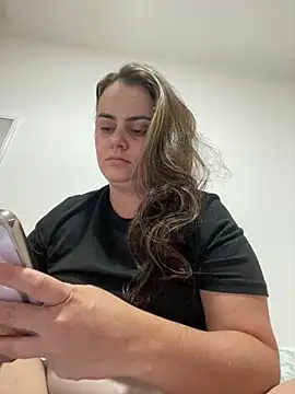 Im Amelia online show from March 26, 9:13 pm