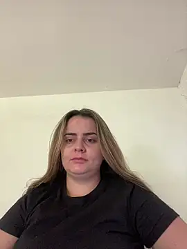 Im Amelia online show from May 3, 7:39 pm