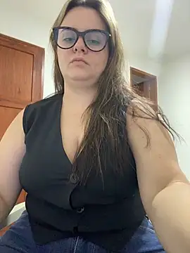 Im Amelia online show from February 5, 11:11 pm