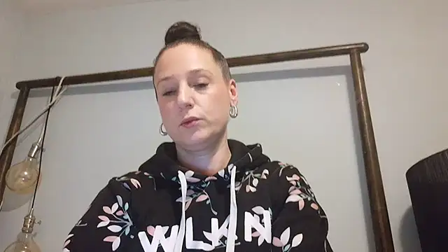 Audrey hotty online show from February 7, 5:04 am