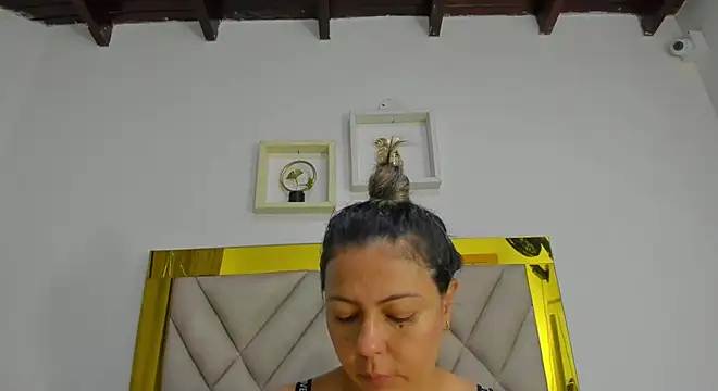 Snapshot of ariana-martins chatting on September 19, 3:10 am ariana-martins online show from September 19, 3:10 am