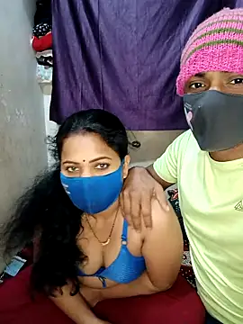 Snapshot of YRIMA1995 chatting on February 19, 1:28 pm YRIMA1995 online show from February 19, 1:28 pm